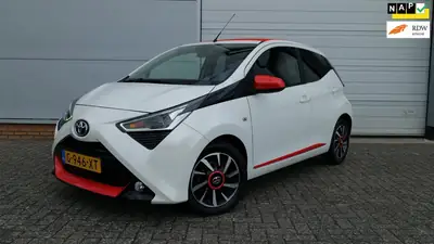 Toyota Aygo 1.0 VVT-i x-cite NL-auto Vouwdak Carplay Achteru uit 2019