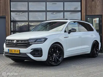 Volkswagen Touareg 3.0 TSI R-LINE 462PK PANO HUD LUCHT TREKH uit 2023