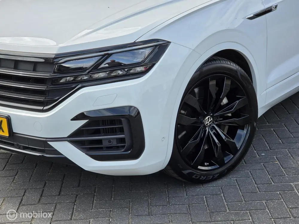 Volkswagen Touareg 3.0 TSI R-LINE 462PK PANO HUD LUCHT TREKH uit 2023, foto 10