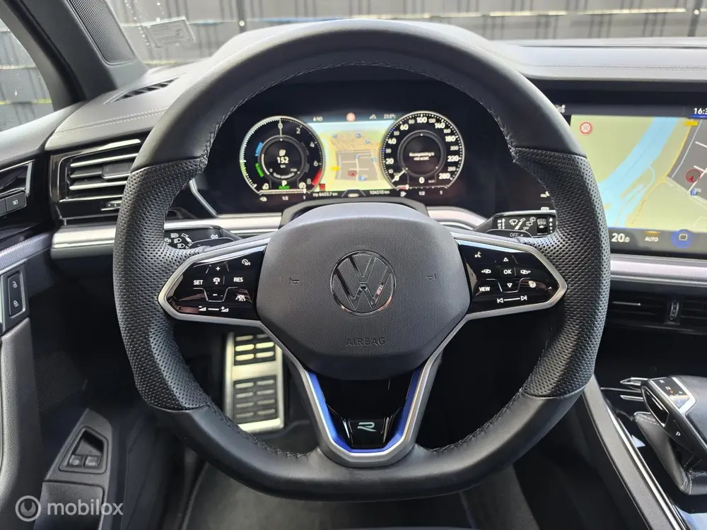 Volkswagen Touareg 3.0 TSI R-LINE 462PK PANO HUD LUCHT TREKH uit 2023, foto 16