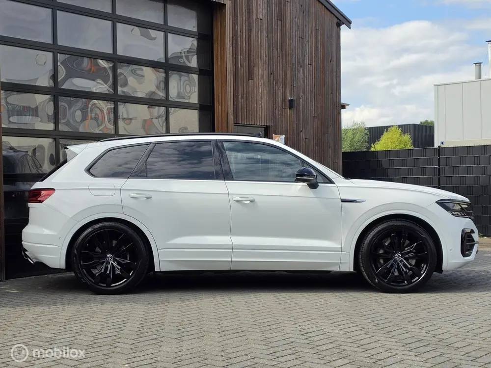 Volkswagen Touareg 3.0 TSI R-LINE 462PK PANO HUD LUCHT TREKH uit 2023, foto 5
