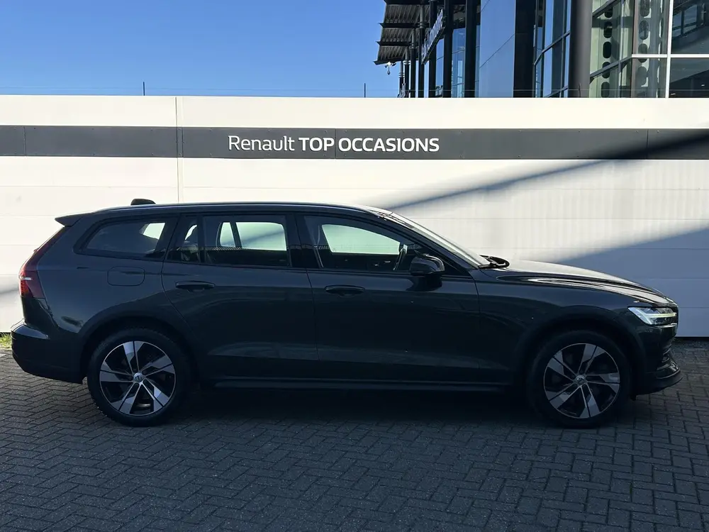 Volvo V60 Cross Country 2.0 T5 AWD Pro uit 2019, foto 15
