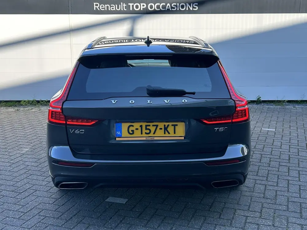 Volvo V60 Cross Country 2.0 T5 AWD Pro uit 2019, foto 17