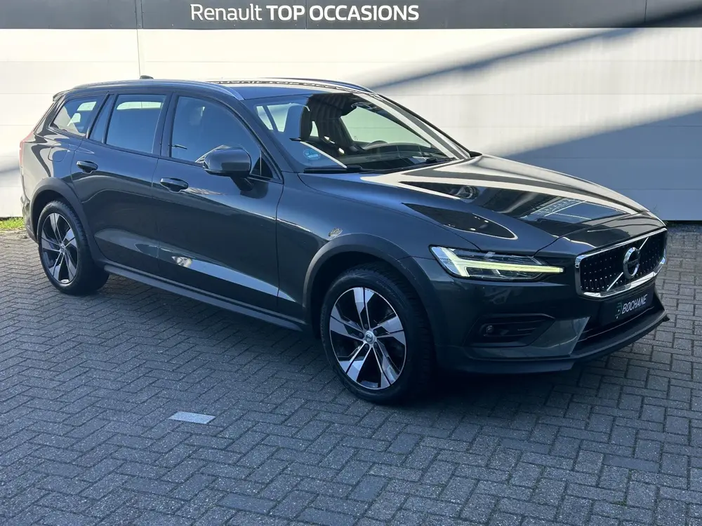 Volvo V60 Cross Country 2.0 T5 AWD Pro uit 2019, foto 5
