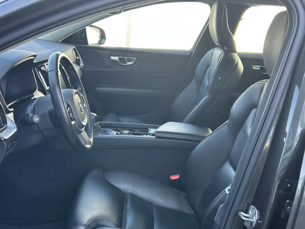 Volvo V60 Cross Country 2.0 T5 AWD Pro uit 2019, foto 7