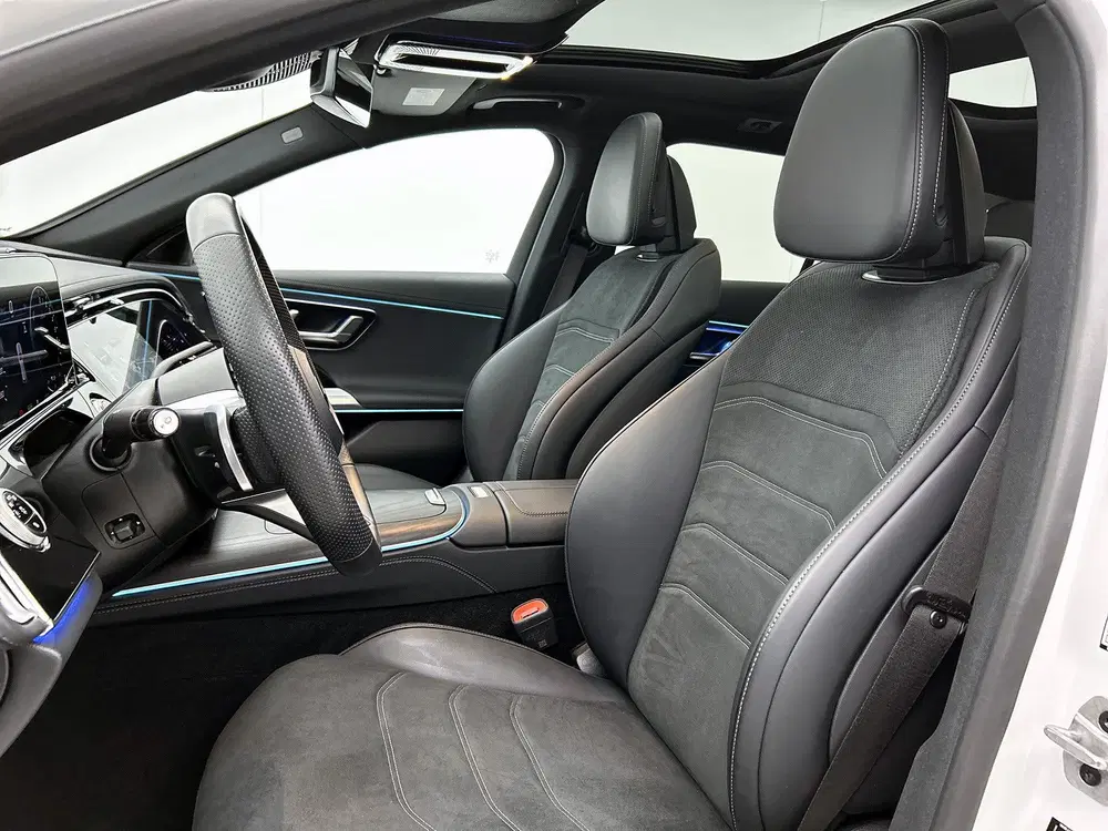 Mercedes-Benz E-Klasse 300 e AMG Plug-In Hybride uit 2025, foto 18