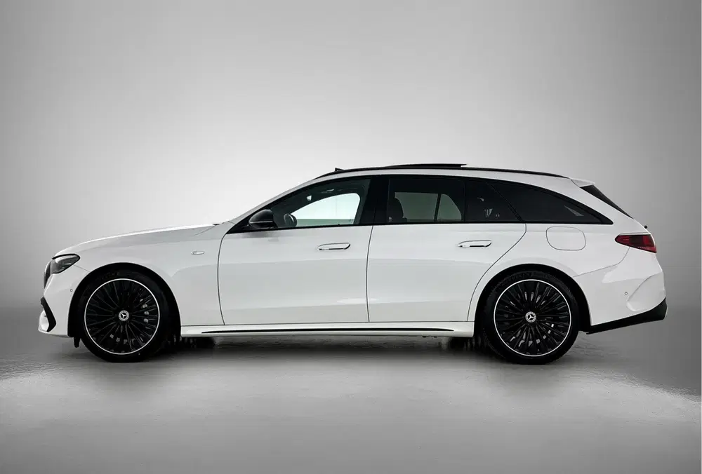Mercedes-Benz E-Klasse 300 e AMG Plug-In Hybride uit 2025, foto 3