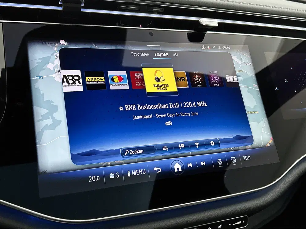 Mercedes-Benz E-Klasse 300 e AMG Plug-In Hybride uit 2025, foto 8