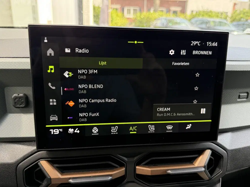 Dacia Duster 1.8 hybrid 155 extreme uit 2025, foto 17