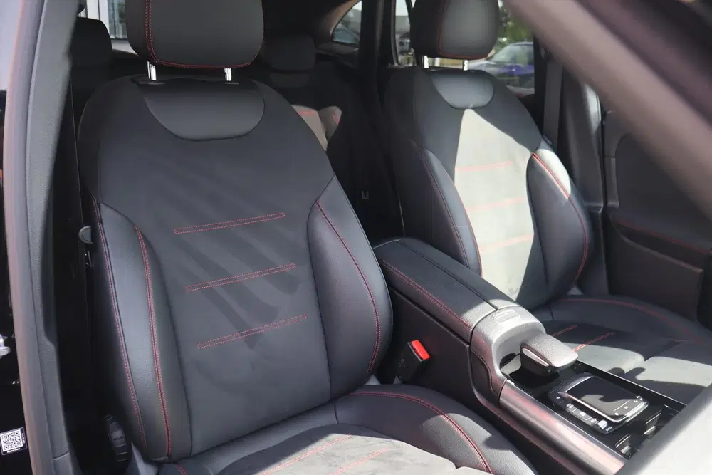 Mercedes-Benz GLA 200 AMG-Line 163pk uit 2021, foto 7