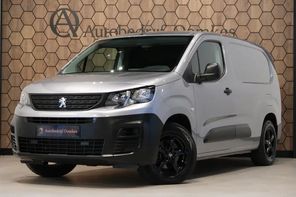 Peugeot Partner 136 L2 50 kWh uit 2023