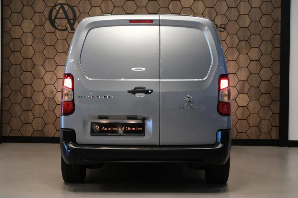 Peugeot Partner 136 L2 50 kWh uit 2023, foto 9
