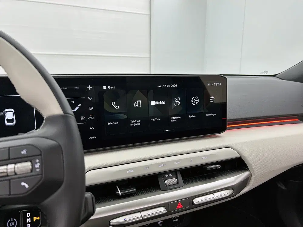 Kia EV4 GT Plus Line Stoelverwarming uit 2025, foto 8