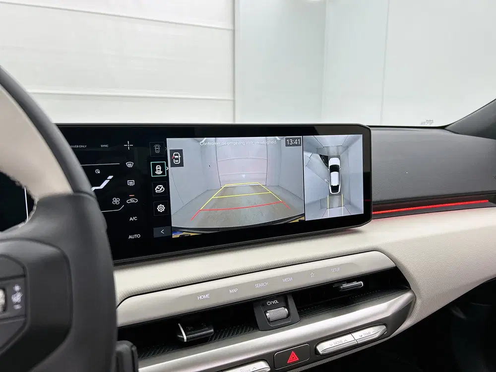 Kia EV4 GT Plus Line Stoelverwarming uit 2025, foto 9