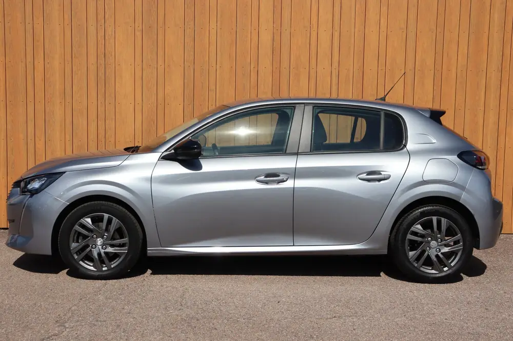 Peugeot 208 orgNL pdc navigati uit 2022, foto 3
