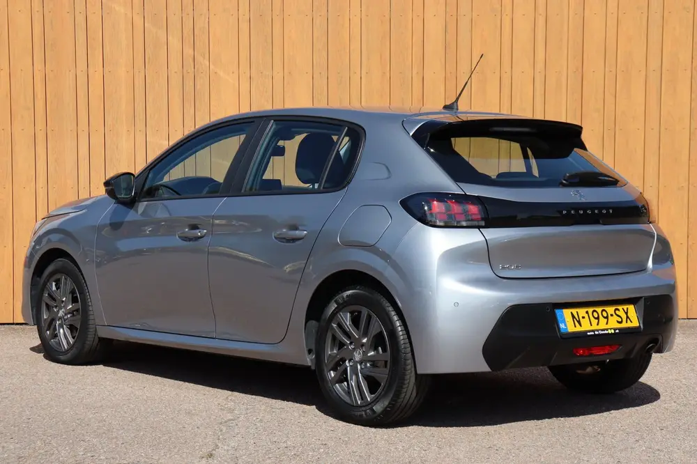 Peugeot 208 orgNL pdc navigati uit 2022, foto 4