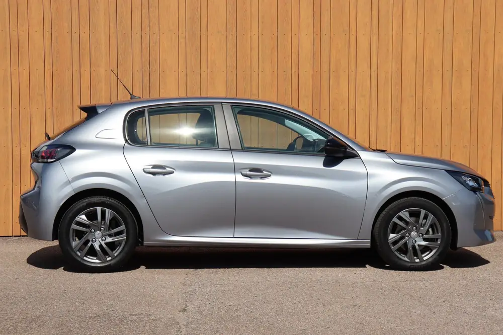 Peugeot 208 orgNL pdc navigati uit 2022, foto 5