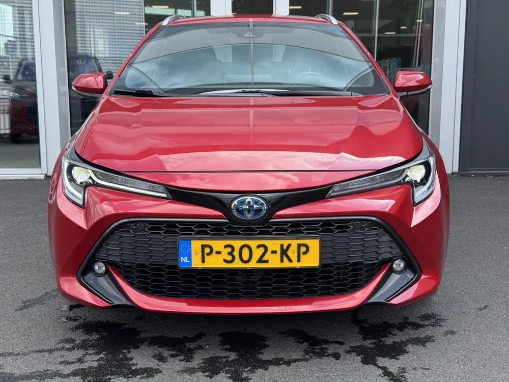 Toyota Corolla 2.0 Hybrid Dynamic Limited Tre uit 2021, foto 2