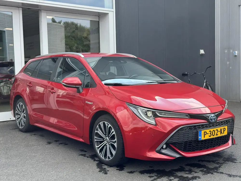 Toyota Corolla 2.0 Hybrid Dynamic Limited Tre uit 2021, foto 3