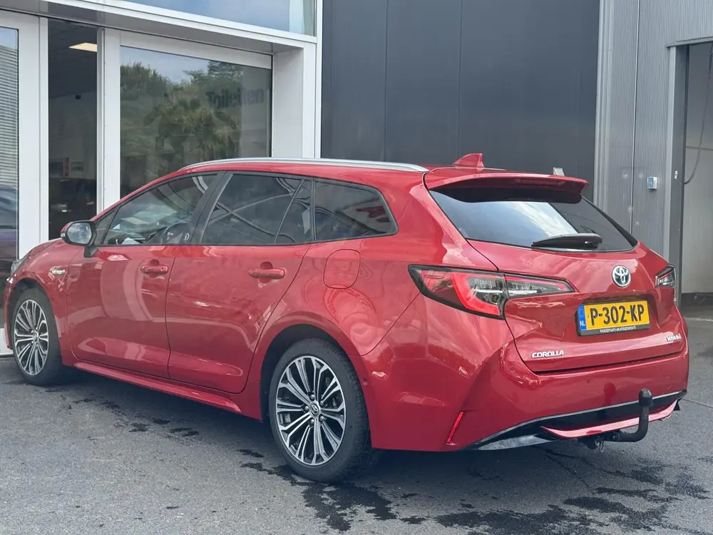 Toyota Corolla 2.0 Hybrid Dynamic Limited Tre uit 2021, foto 6