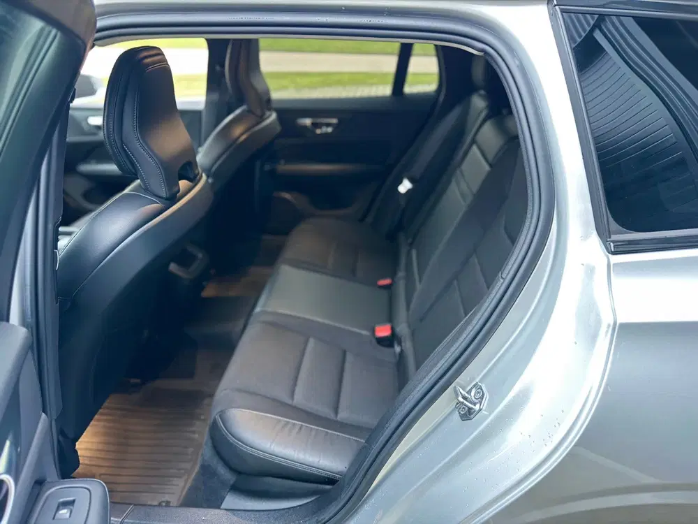 Volvo V60 T5 Momentum pro uit 2020, foto 12