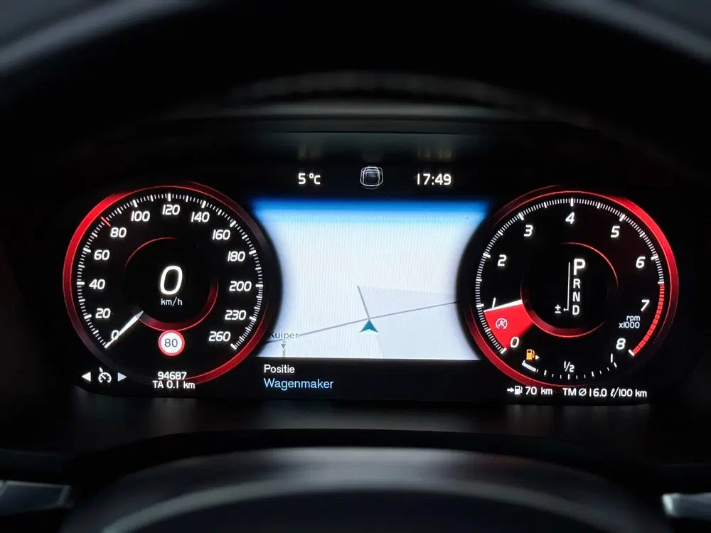Volvo V60 T5 Momentum pro uit 2020, foto 17