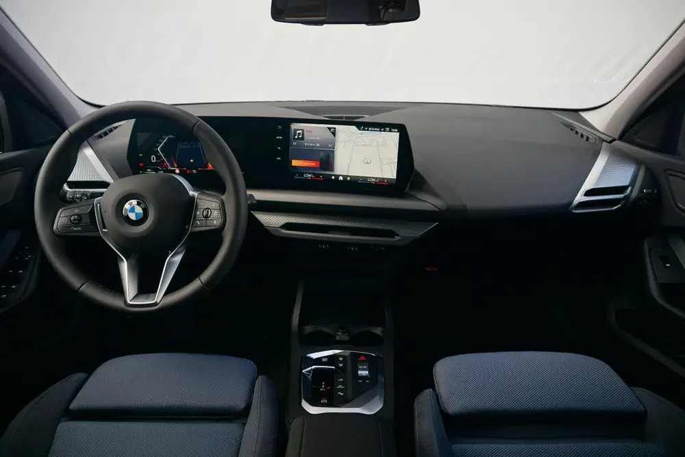 BMW 1-serie 5-deurs 120 M Sport Design Edition 18'' uit 2025, foto 10