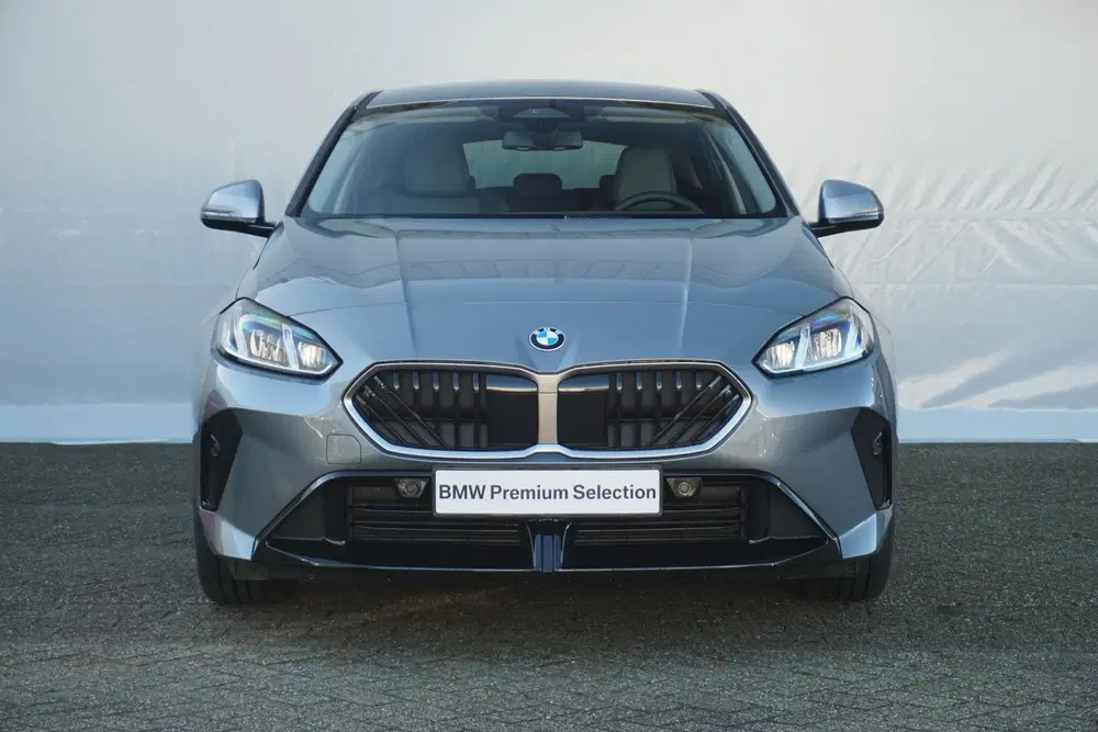BMW 1-serie 5-deurs 120 M Sport Design Edition 18'' uit 2025, foto 3