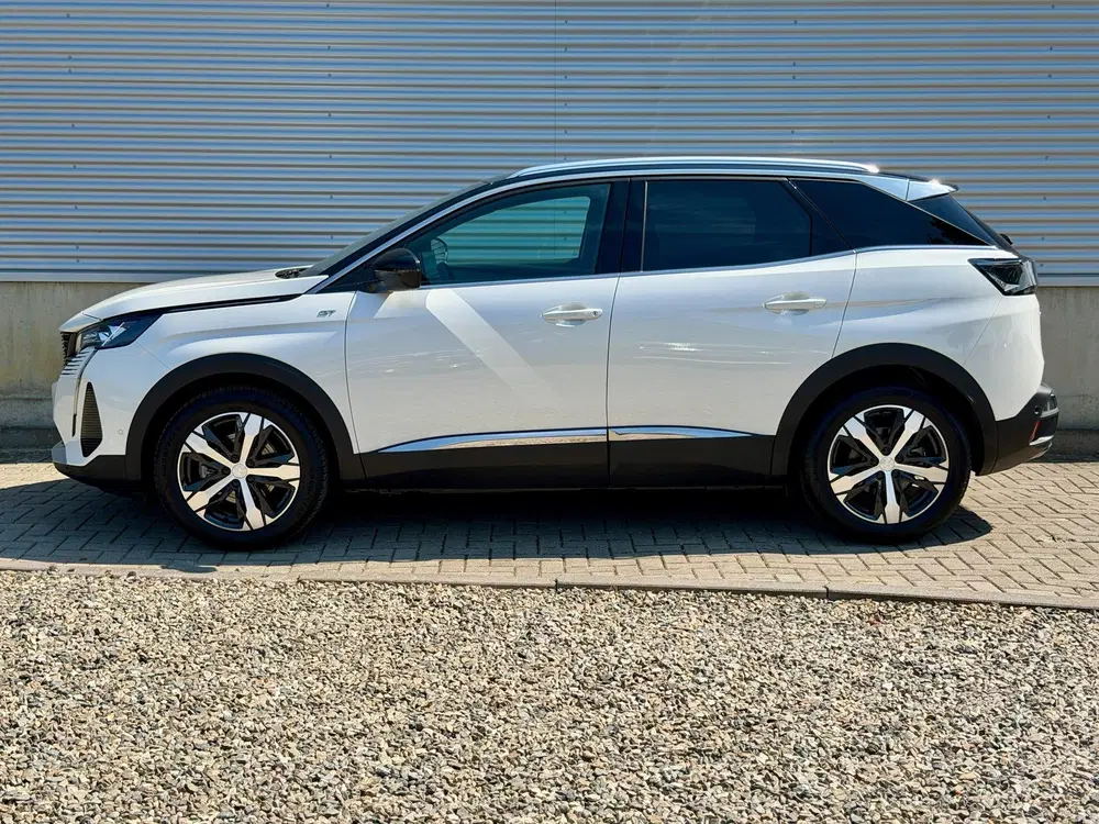 Peugeot 3008 1.2 131pk GT-Line Allure uit 2022, foto 2