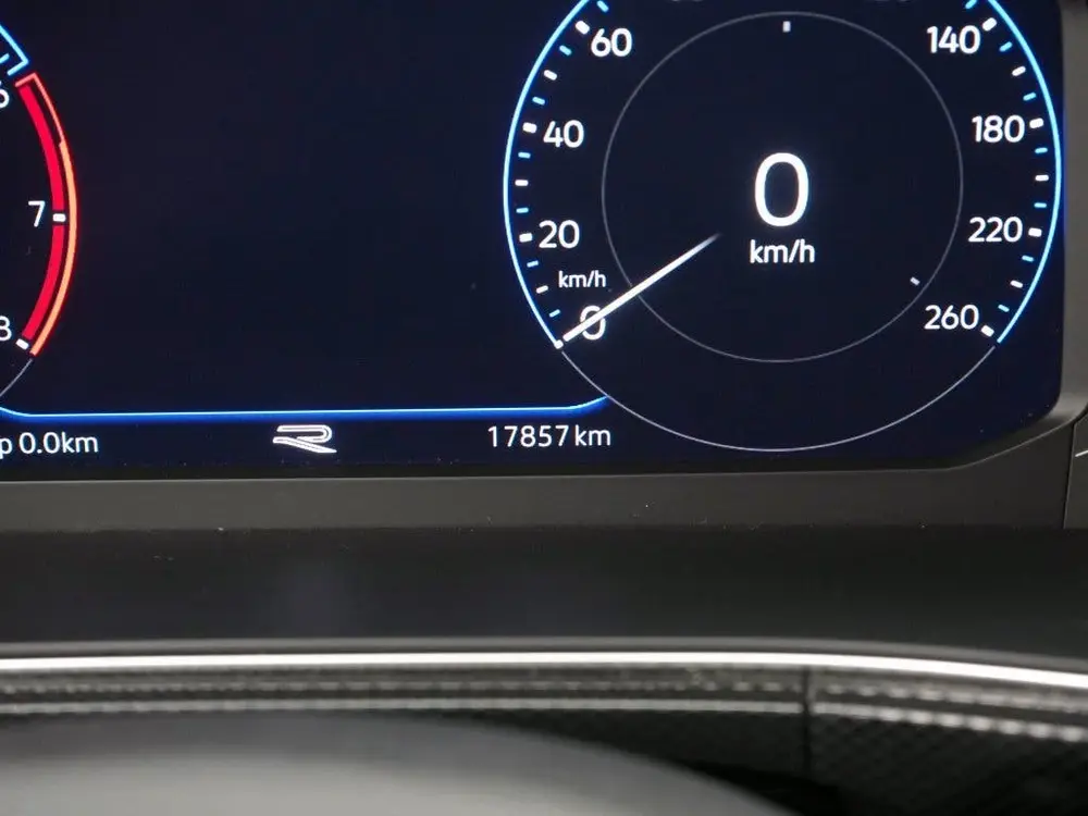 Volkswagen T-Cross 1.0 TSI R-Line | IQ Light | ACC | Private uit 2025, foto 4