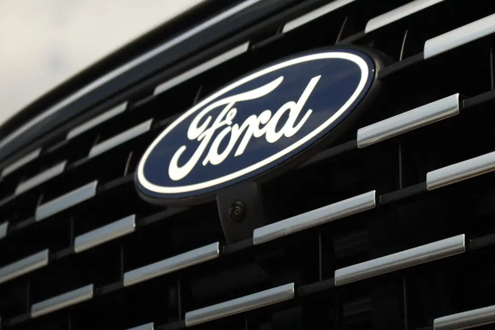 Ford Tourneo Custom 2.5 PHEV 233pk L2H1 Titanium X uit 2026, foto 4