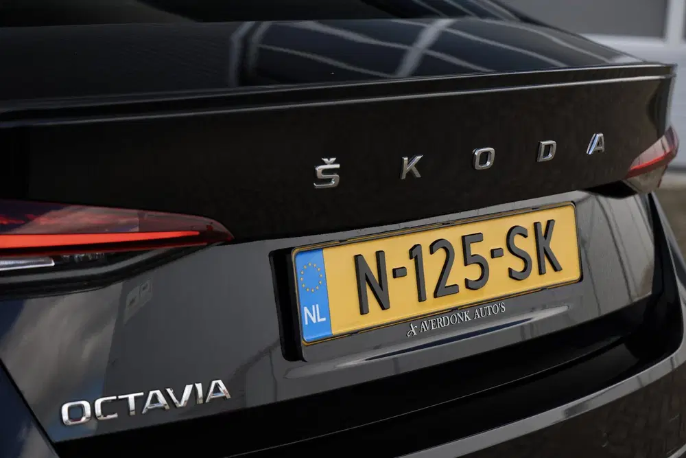 Skoda Octavia 1.0 TSI 110PK Sport Black Edition NAP uit 2022, foto 18