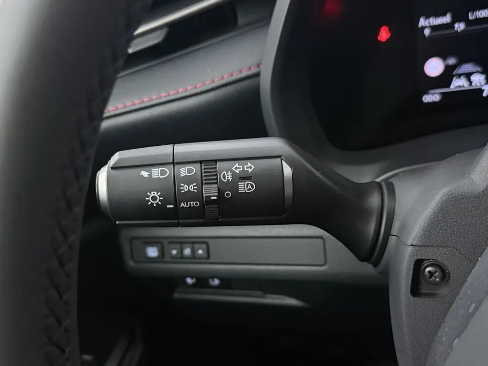 Lexus LBX Elegant 2WD uit 2026, foto 7