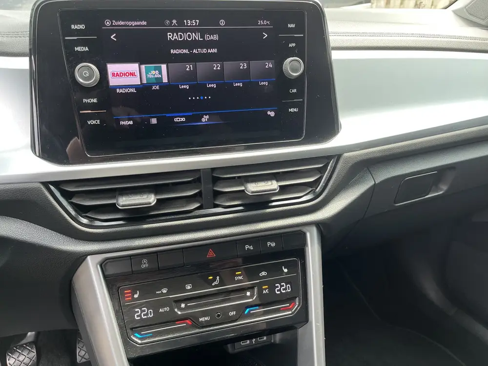 Volkswagen T-Roc 1.0 TSI Life Business Trekhaak Facelift uit 2023, foto 13