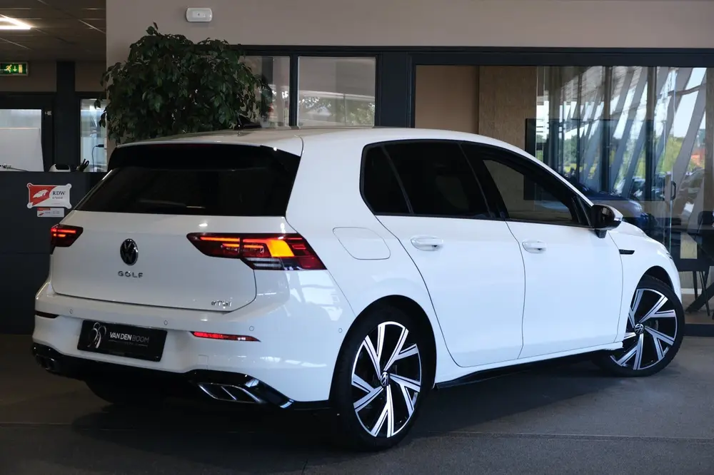 Volkswagen Golf 8 1.5 eTSI 2x R-Line 150PK DSG Led Navi ACC uit 2023, foto 2
