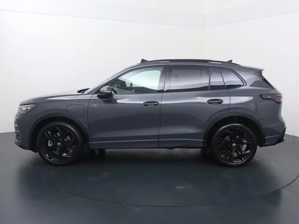 Volkswagen Tiguan 1.5 eHybrid R-Line Edition | 204 PK | SoH uit 2025, foto 2