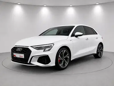 Audi A3 45 TFSI e S line S Edition B&O Camera ACC uit 2022