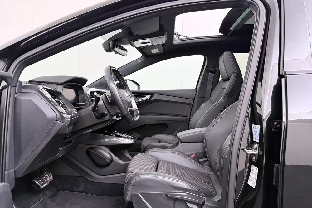 Audi Q4 e-tron 40 S-Line Competition 77 kWh Warmtepomp 90 uit 2021, foto 10