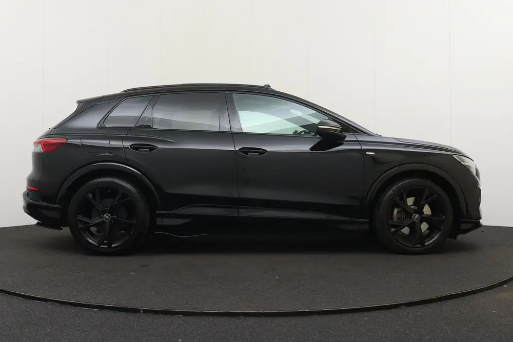 Audi Q4 e-tron 40 S-Line Competition 77 kWh Warmtepomp 90 uit 2021, foto 6