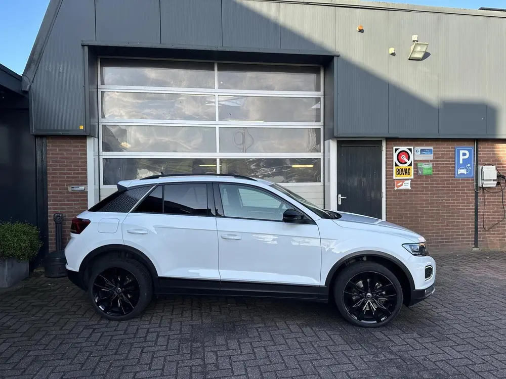 Volkswagen T-Roc 1.5 TSI Sport CARPLAY/CAMERA/ACC *ALL-IN PR uit 2021, foto 2