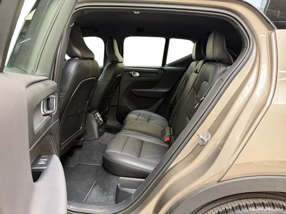 Volvo XC40 1.5 T4 Recharge R-Design I Leder I Elek. A uit 2022, foto 13
