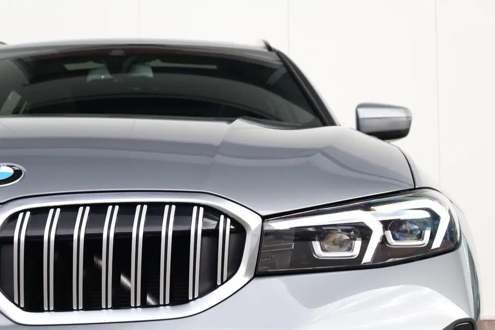 BMW 3-serie 318i uit 2025, foto 3