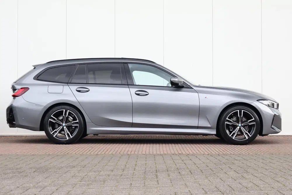 BMW 3-serie 318i uit 2025, foto 5