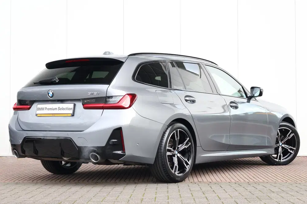 BMW 3-serie 318i uit 2025, foto 7