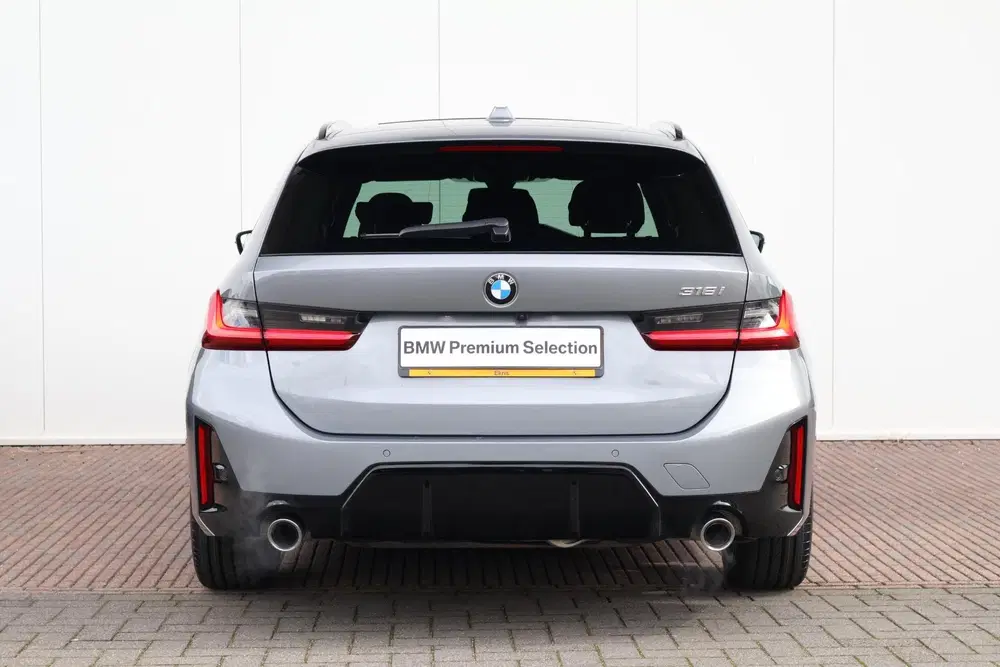 BMW 3-serie 318i uit 2025, foto 8