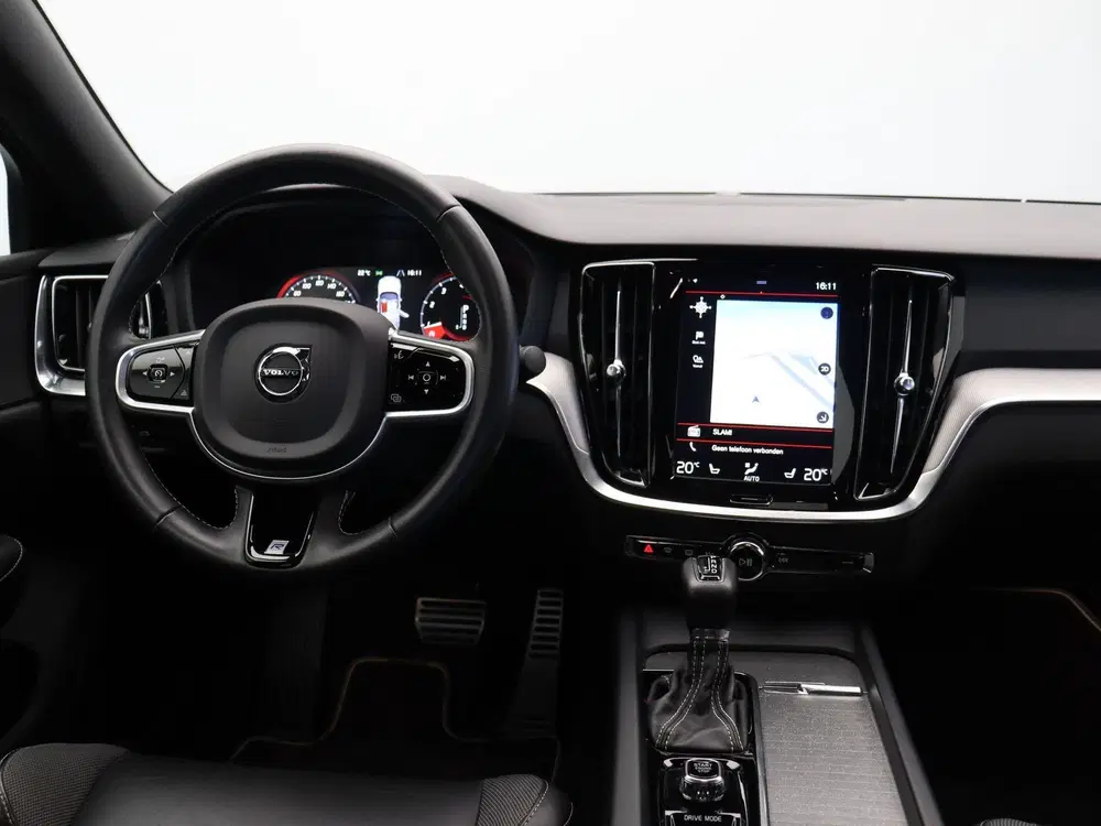 Volvo S60 2.0 T4 R-Design uit 2020, foto 4