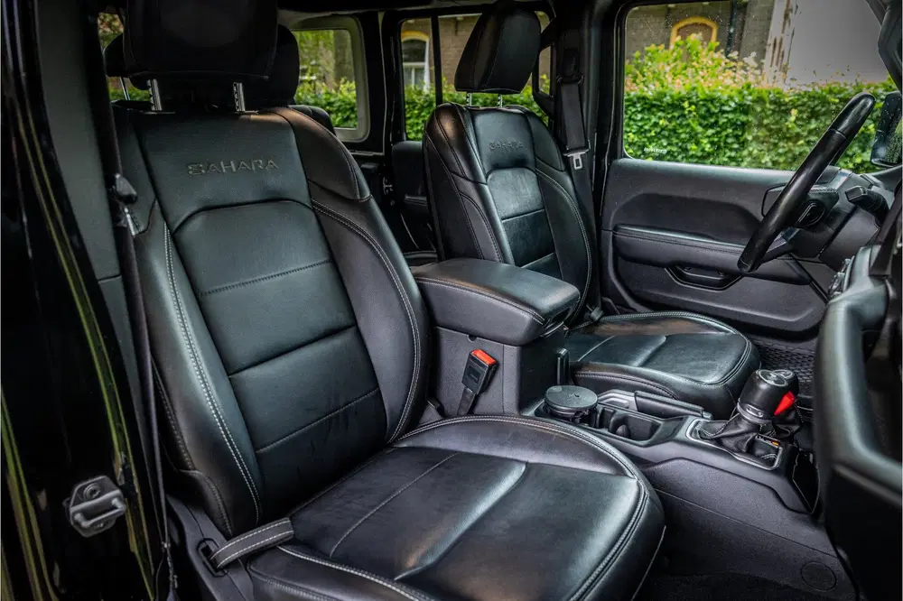 Jeep Wrangler 4xe 380 Sahara Adaptive Cruise Alpin uit 2022, foto 12
