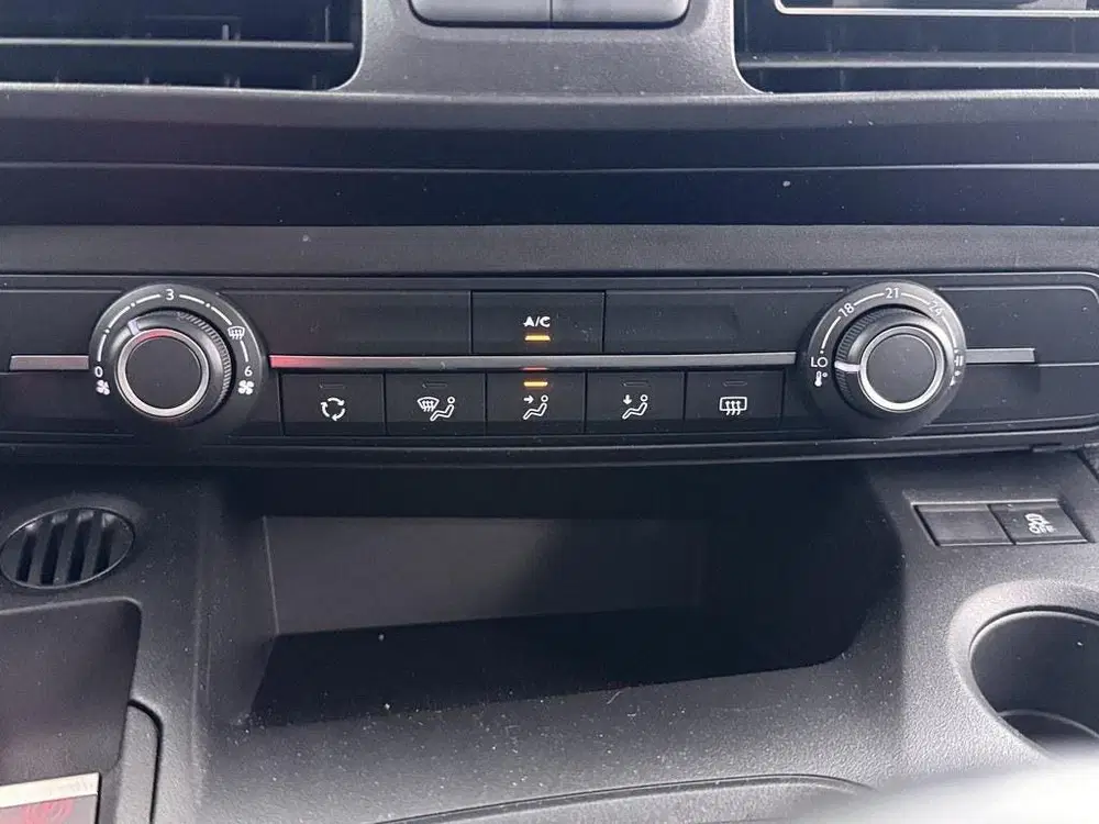 Peugeot Rifter 1.2T 110PK Allure Trekhaak uit 2019, foto 15