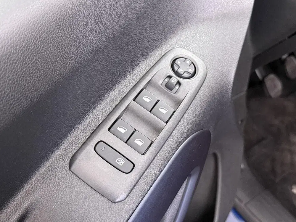 Peugeot Rifter 1.2T 110PK Allure Trekhaak uit 2019, foto 8