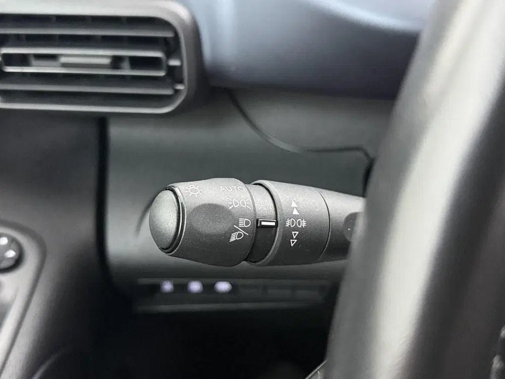 Peugeot Rifter 1.2T 110PK Allure Trekhaak uit 2019, foto 9